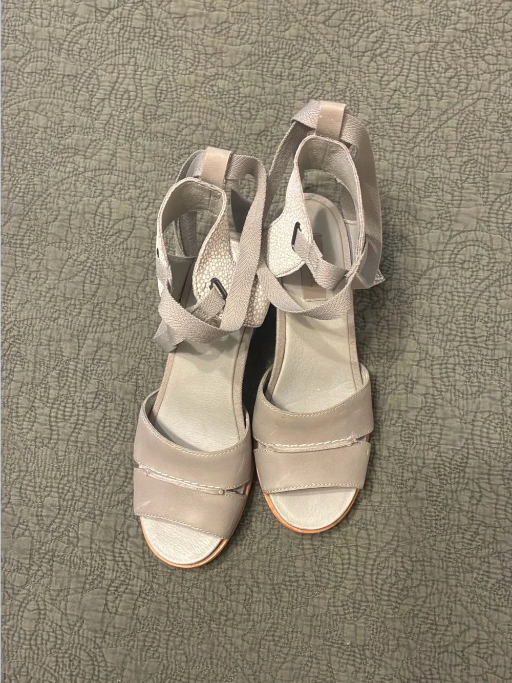 Sorel Women's Wedge Sandals in Light Taupe